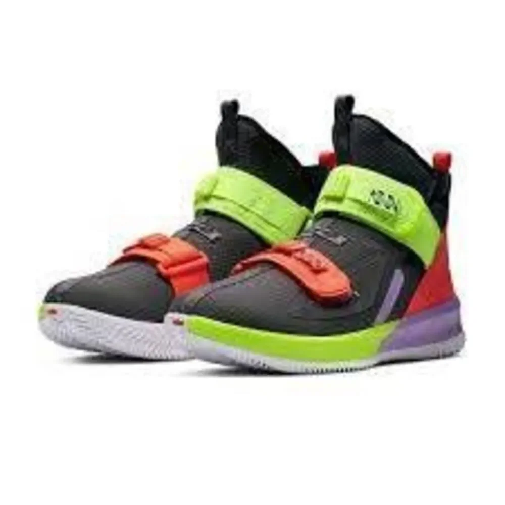 Nike LeBron‎ Soldier 13 XIII Youth 7 Basketball Shoes Sneakers thunder gray